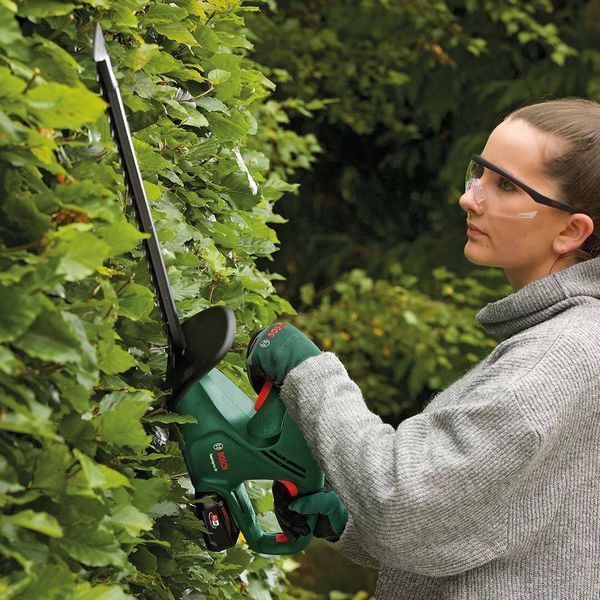 Кущоріз акумуляторний Bosch / Бош EasyHedgeCut 18-45 (Швеція) 0600849H02 фото