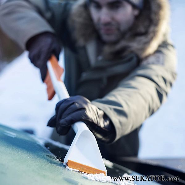 Щітка зі скребком Fiskars / Фіскарс SnowXpert &trade; (1019352) 1019352 фото
