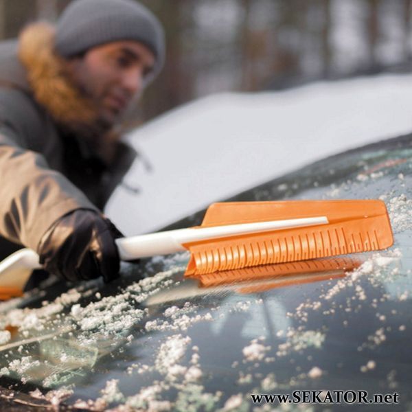 Щітка зі скребком Fiskars / Фіскарс SnowXpert &trade; (1019352) 1019352 фото