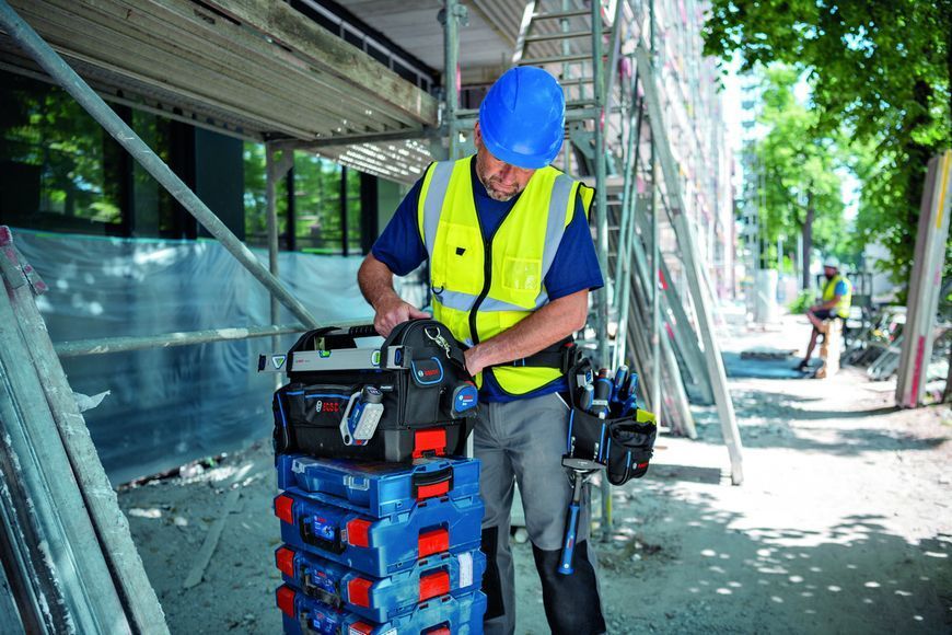 Набір ручних інструментів Bosch / Бош з сумкою 1600A02H5B (Швеція) 1600A02H5B фото