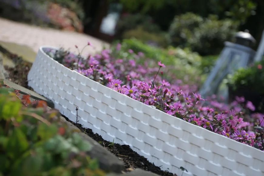 Декоративний парканчик GardenPlast Rattan Palisade, 2,4 м (Польща) графітовий Rattan Palisade-1 фото