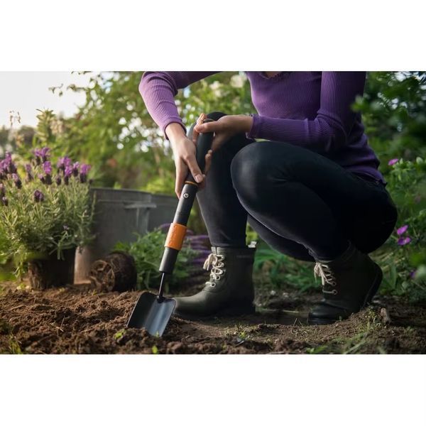 Садовий совок Fiskars QuikFit 1000730 (Фінляндія) 1000730 фото