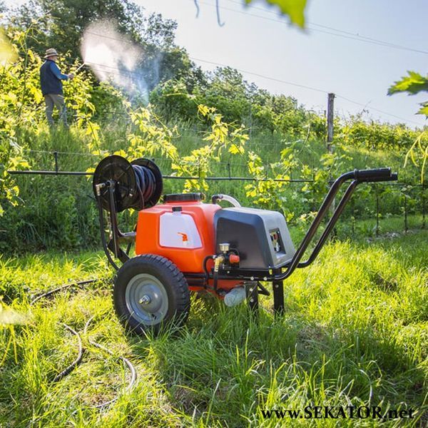 Акумуляторний обприскувач на колесах Stocker / Штокер 303, 80 л (Італія) 303 фото
