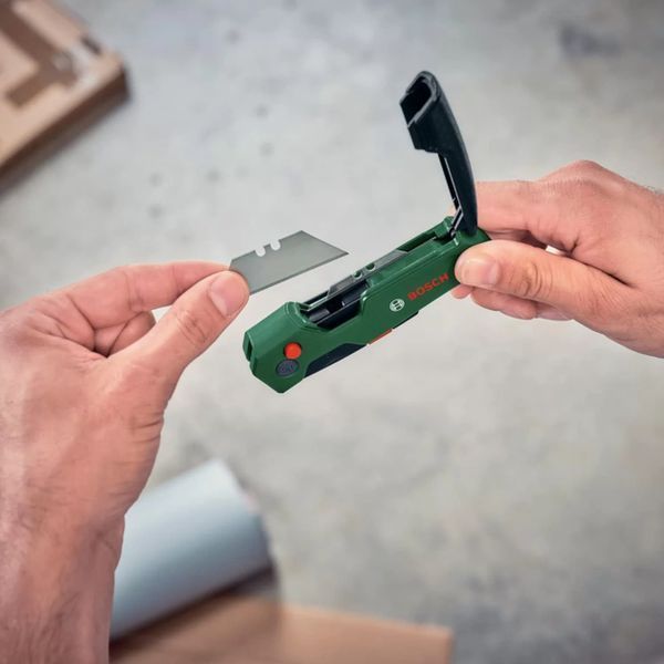 Складаний ніж Bosch / Бош 1600A032V7, 17,5 мм (Швеція) 1600A032V7 фото